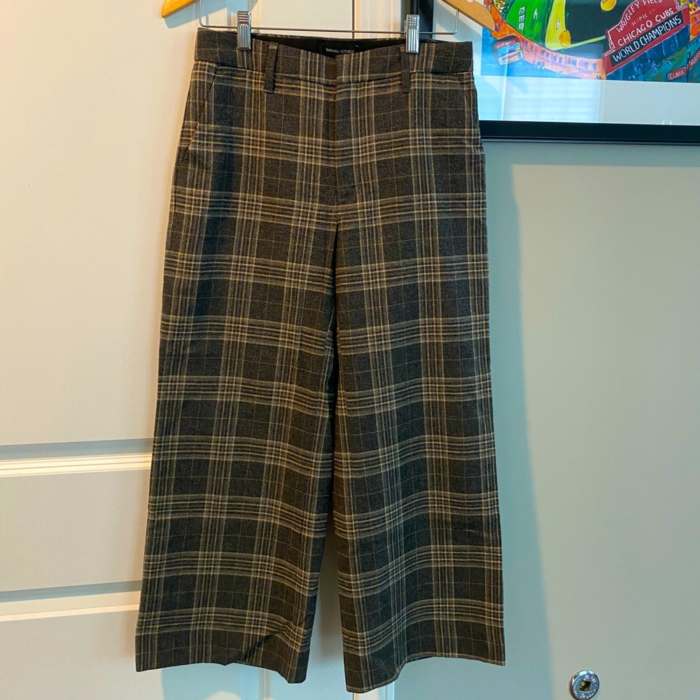 ✨Banana Republic(NWOT)Women’s Wide Leg Crop Size 4